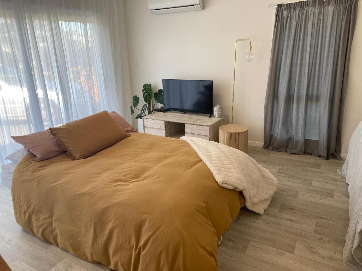 Papamoa Beach Studio Oasis Экстерьер фото